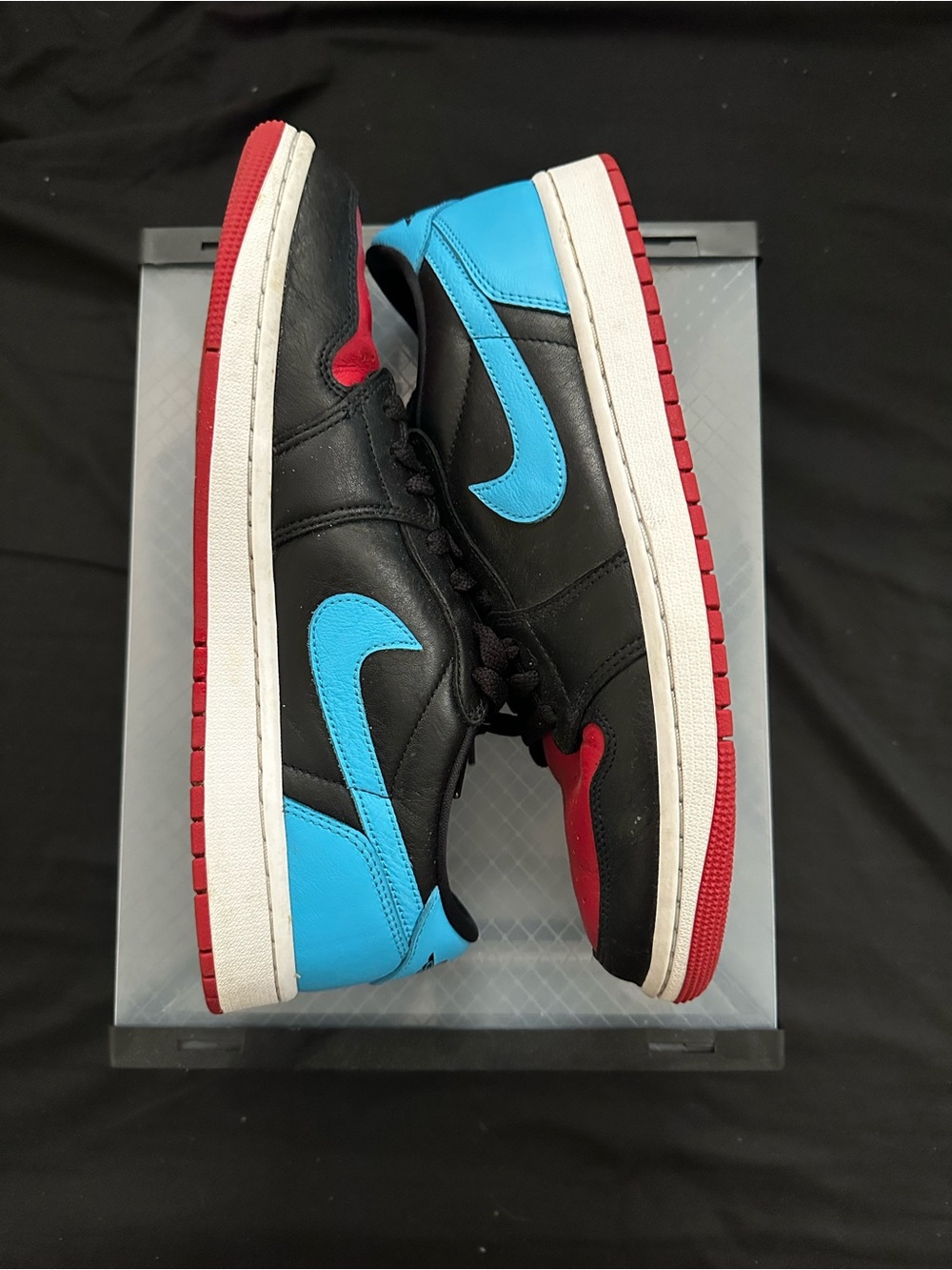 Nike Jordan 1 low UNC TO CHI men’s size 10 women’s size 11.5